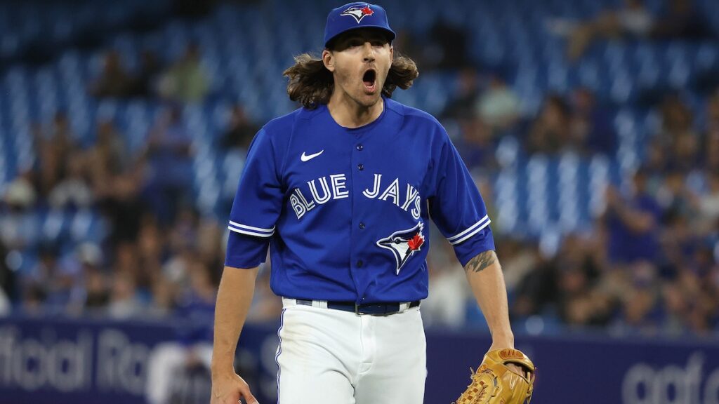 Toronto Blue Jays beat the Boston Red Sox 7-2
